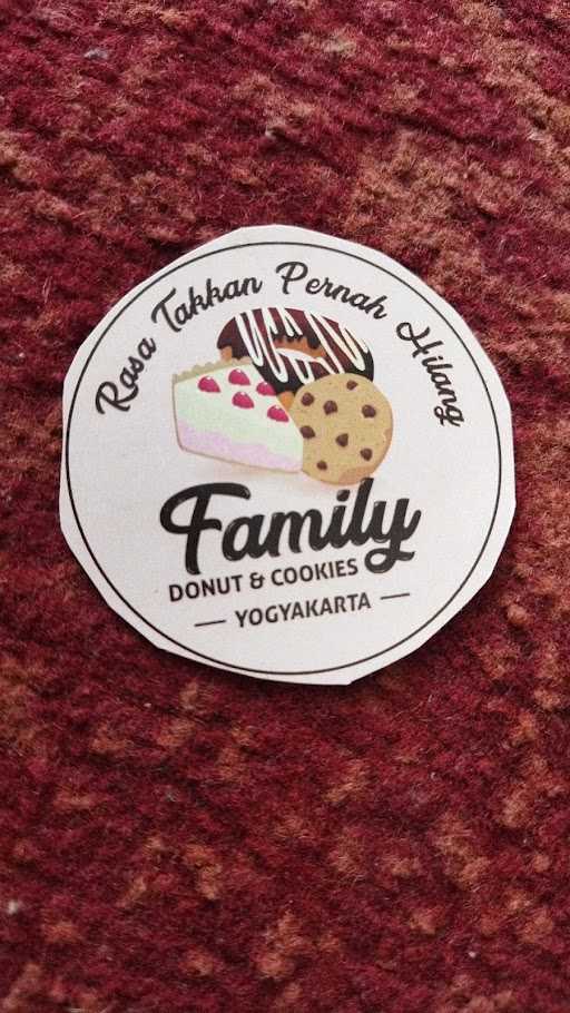 Family Bakery & Cookies 5