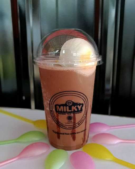 Kedai Es Krim Milky 1