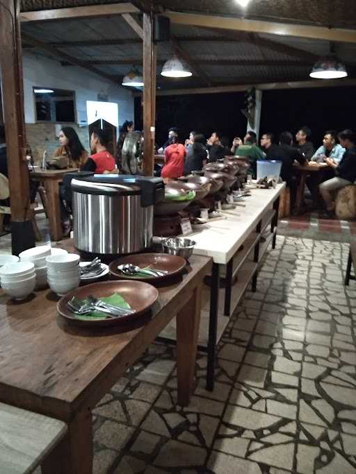 Watu Lumpang Resto 5