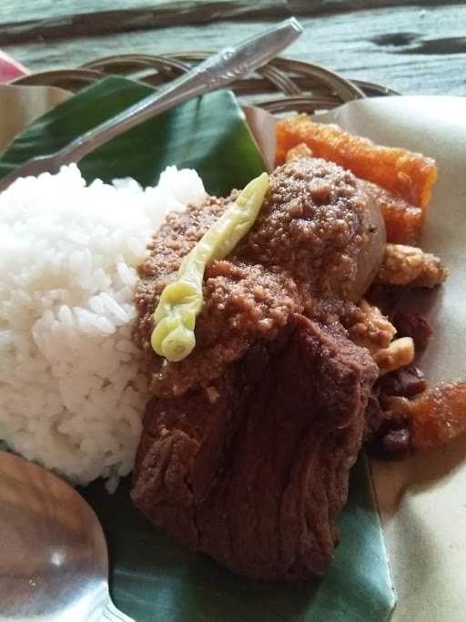 Gudeg Yu Narni 2