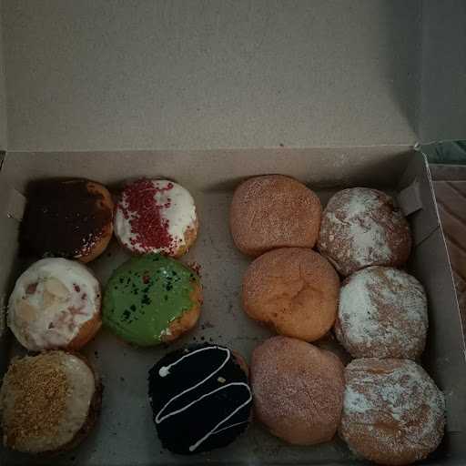 Jogja Donuts Jl. Wonosari 6