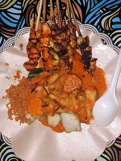 Lesehan Jodho Spesial Bumbu Rujak & Nasi Uduk 4