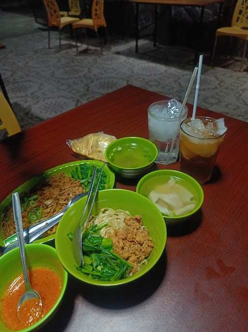 Mie Ayam Jakarta Mie&Mie - Banguntapan 5