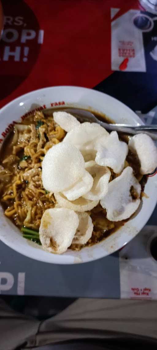 Sangkuriang Noodle Shop 3