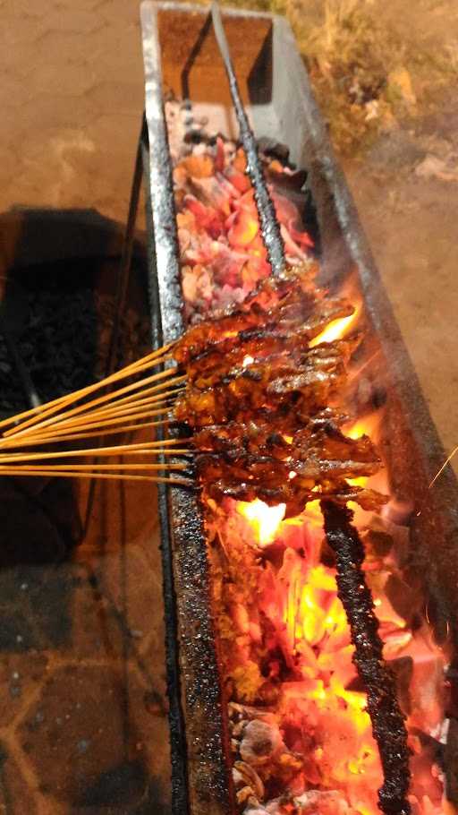 Sate Ayam Pak Rinto 1