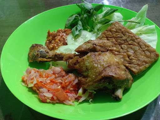 Warung Ayam Penyet Lombok Ijo( ꦮꦫꦄꦪꦩꦥꦚꦠ‌ꦥꦚꦠꦭꦩꦧꦏꦆꦗ ) 4