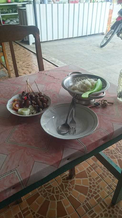 Warung Sate Kambing Gandu Baru (Sate Gandu) 9