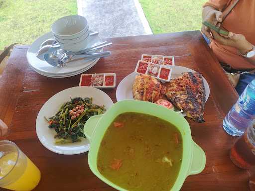 Warung Makan Ikan Yogasari Segara 6