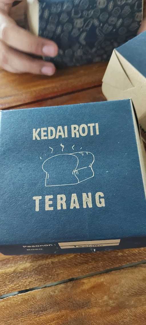 Kedai Roti Terang 6