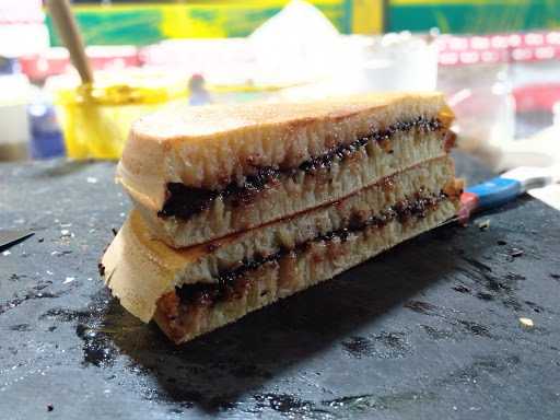 Martabak Terang Bulan Family 1