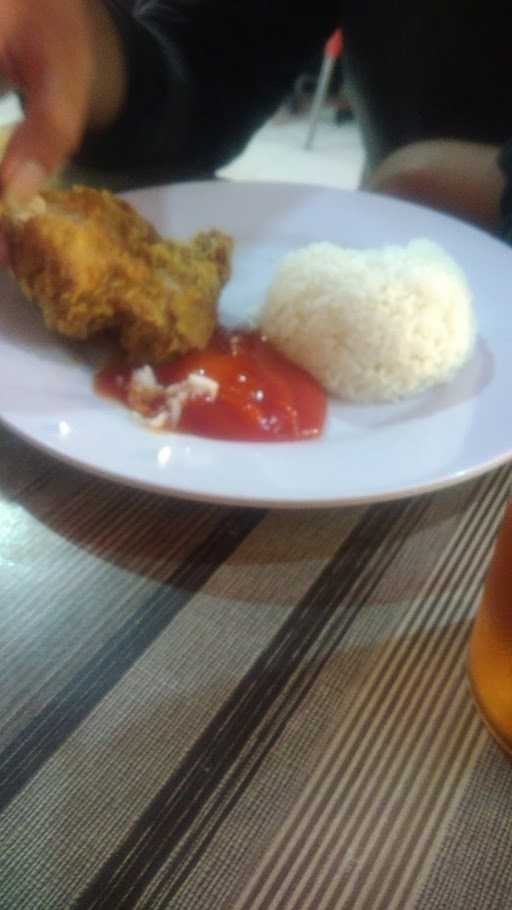 Rocket Chicken Kemuning 10