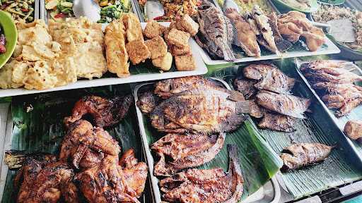 Rumah Makan Pondok Garuda 10