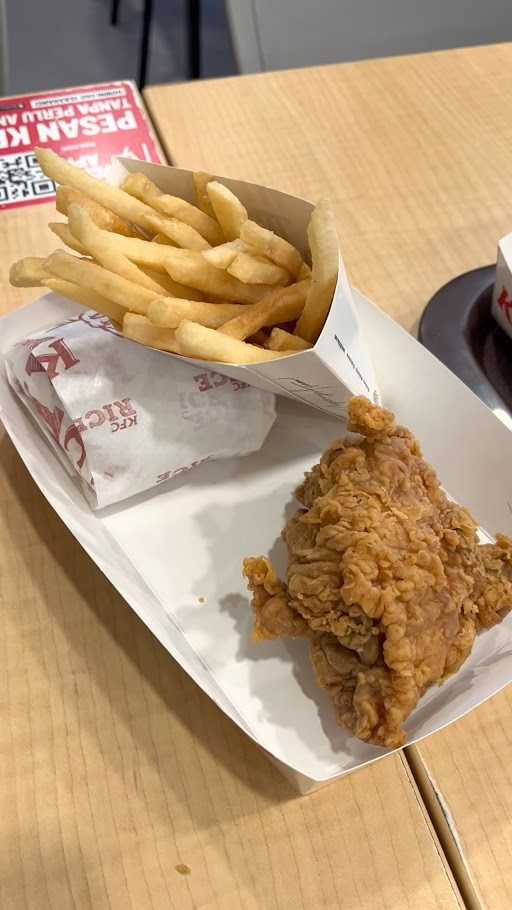 KFC - Q Mall Banjarmasin 6