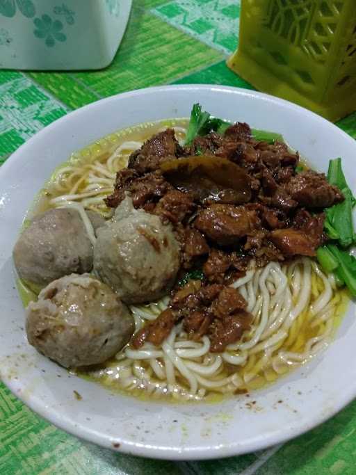 Depot Bakso Dan Mie Ayam Subur Group 9