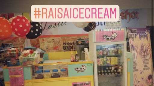 Raisa Ice Cream Qmall Banjarbaru 5