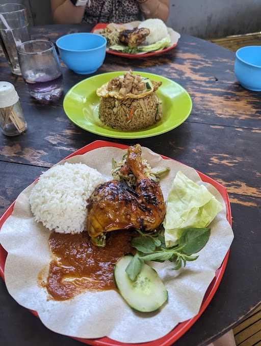 Warung Makan Calonarang 4