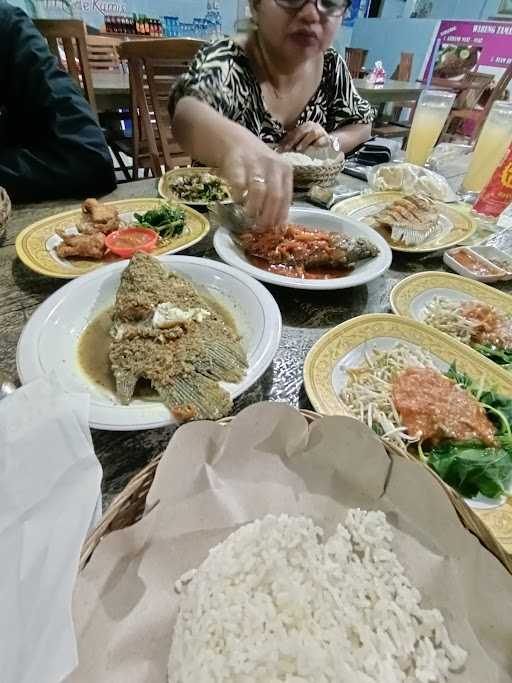 Warung Taman Sari Lepang 7