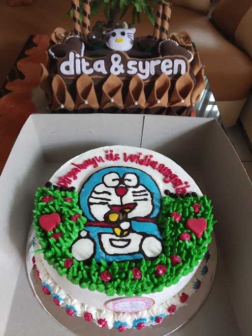 Dita & Syren Cake 7