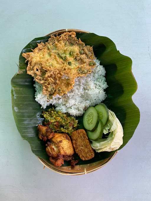 Nasi Telur Jogja Di Cikakak 9