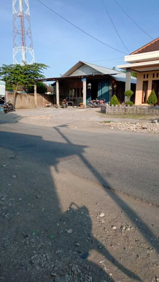 Rumah Makan & Telor Asin Ibu Urip 5