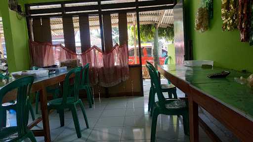 Warung Makan Ibu Ade 3