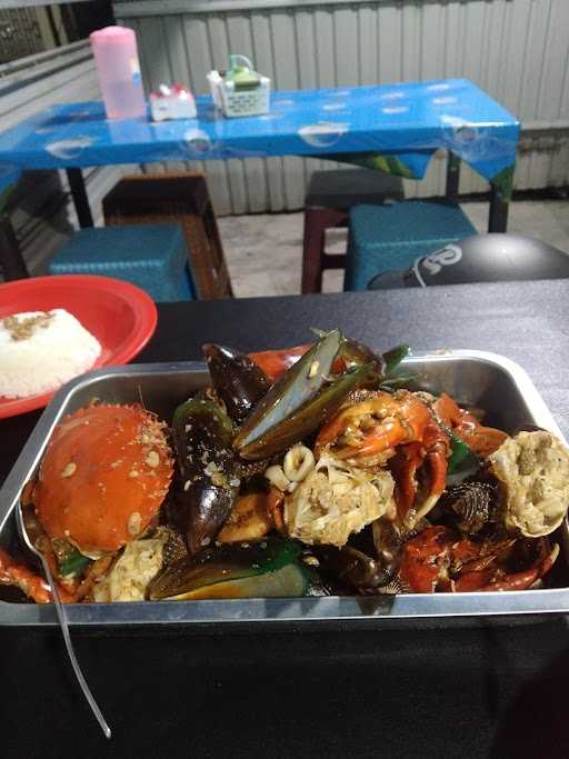 Warung Kepiting Nyanyat Liwar 4