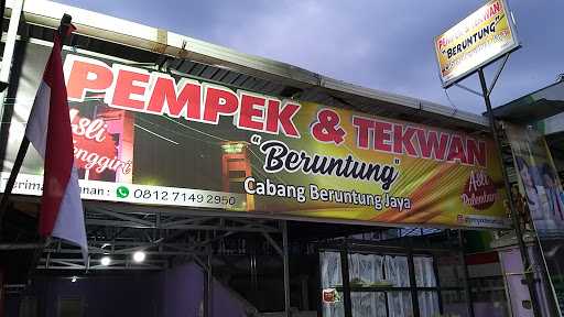 Pempek Beruntung Cab. Pekauman 7