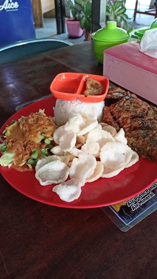 Warung Makan Pak Hadi 8