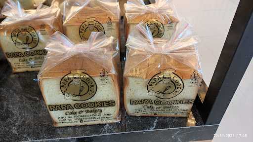 Papa Cookies Cake & Bakery Pramuka 1