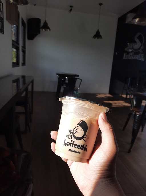 Kedai Kopi Koffeeahh 3