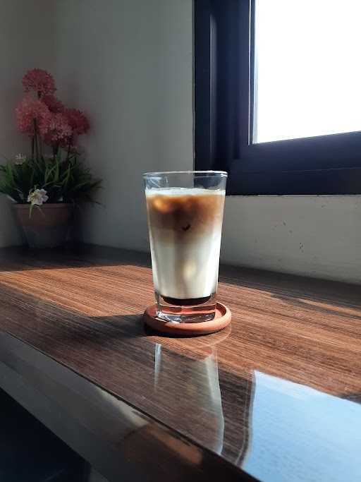 Kedai Kopi Koffeeahh 2