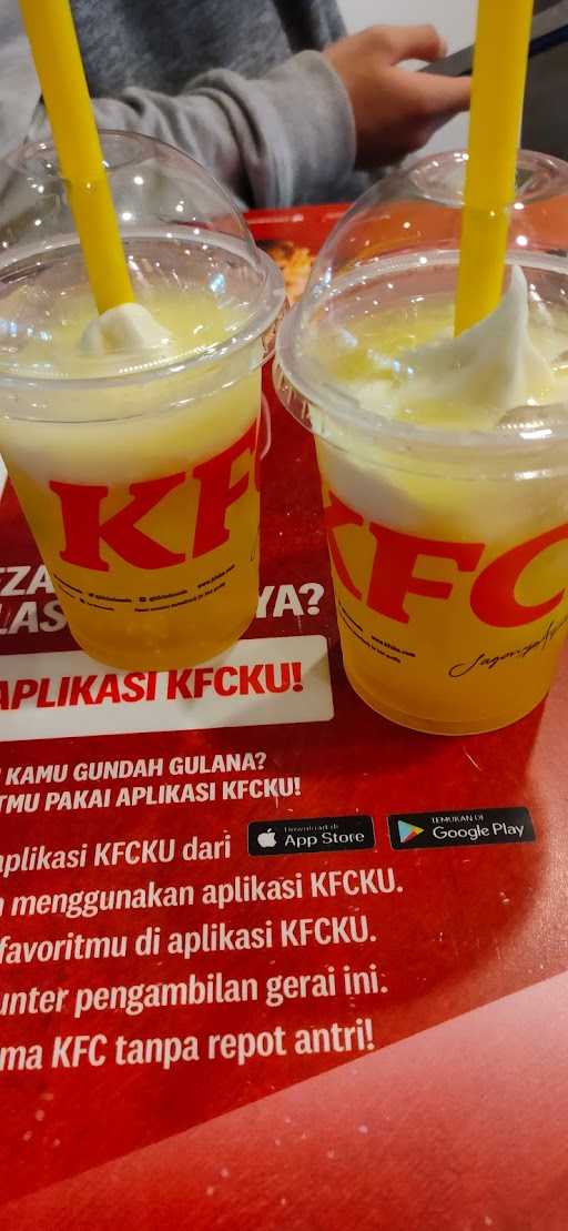 KFC - Giant Ekstra Banjarmasin 10