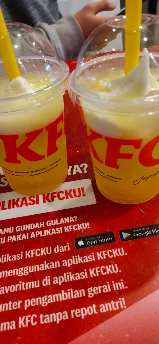 KFC - Giant Ekstra Banjarmasin 2