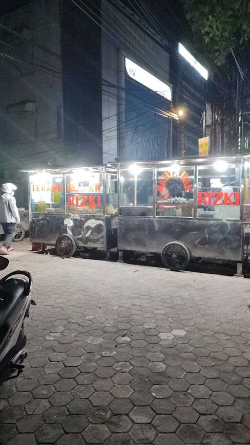 Martabak & Terang Bulan Rizki 10