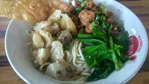 Bakso & Mie Ayam Pentolan 6