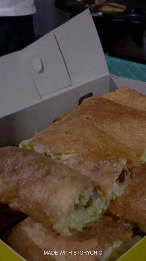 Martabak Hollywood 9