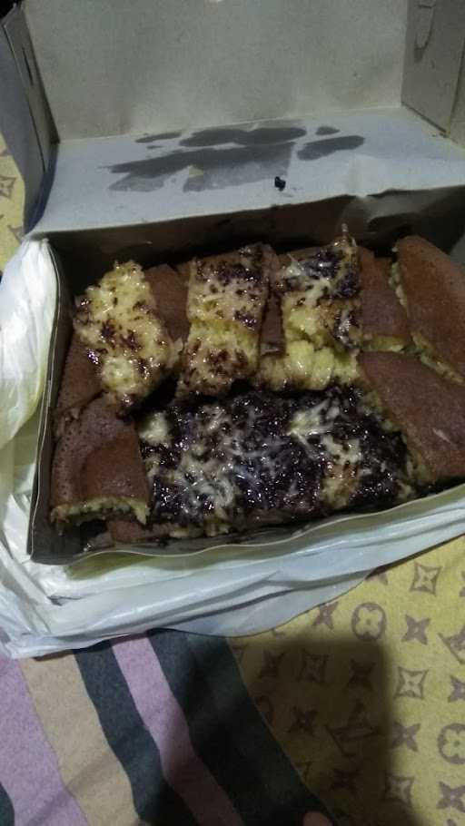 Martabak Hollywood 8