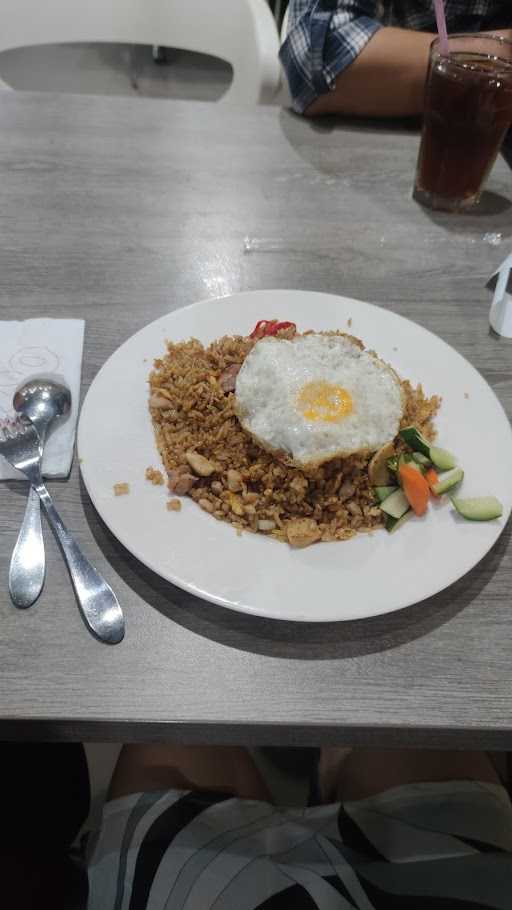 Solaria - Giant Ekstra Banjarmasin 8