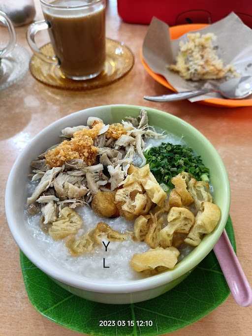 Warung Kopi Pontianak-Pisang Goreng Ahong 7