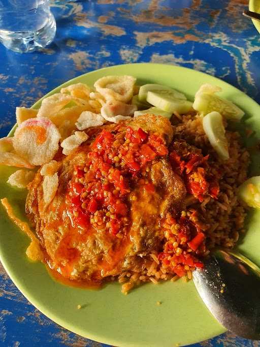 Warung Yadi • Nasi & Mie Goreng 8