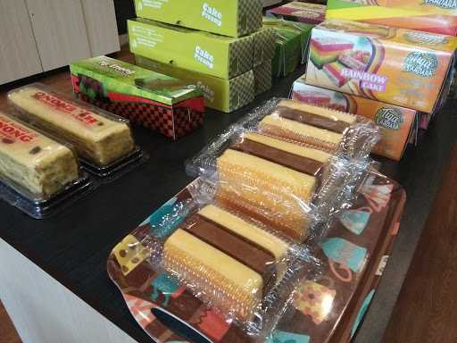 Hj. Enong Bakery 6