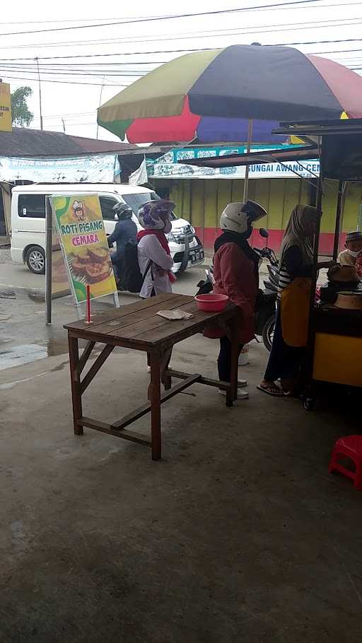 Roti Pisang Cemara 10