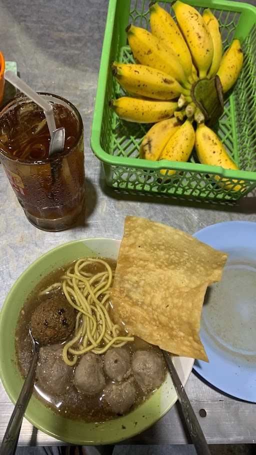 Bakso Bandara Sultan Adam 9