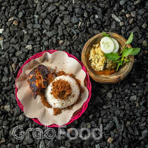 Nasi Bebek Dan Ayam Goreng Sinjaya 8