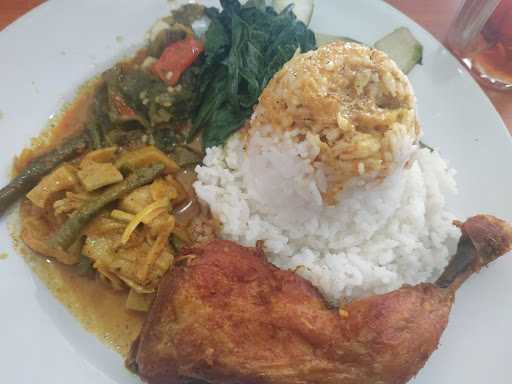 Rumah Makan Padang Uda Sayang 6