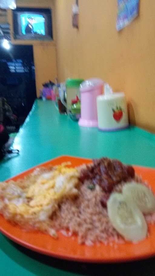 Warung Barabai Mama Nisa 5