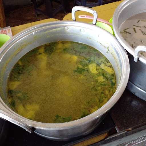 Warung Makan Mama Aldo 9