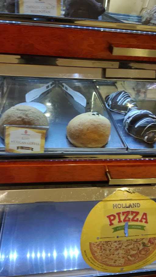 Holland Bakery 2