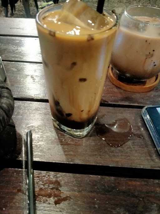 Dodolan Coffee Surakarta 3