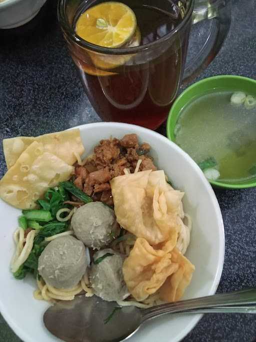 Bakso & Mie Ayam Mantili 2